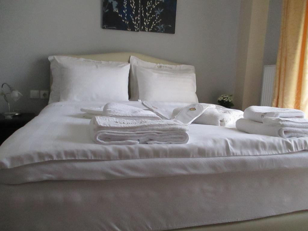 Kyknos De Luxe Suites & Rooms Kesriye Dış mekan fotoğraf