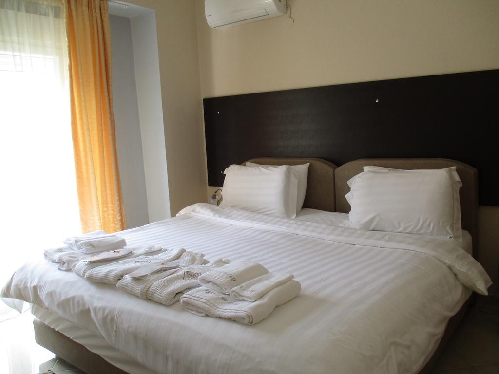 Kyknos De Luxe Suites & Rooms Kesriye Oda fotoğraf